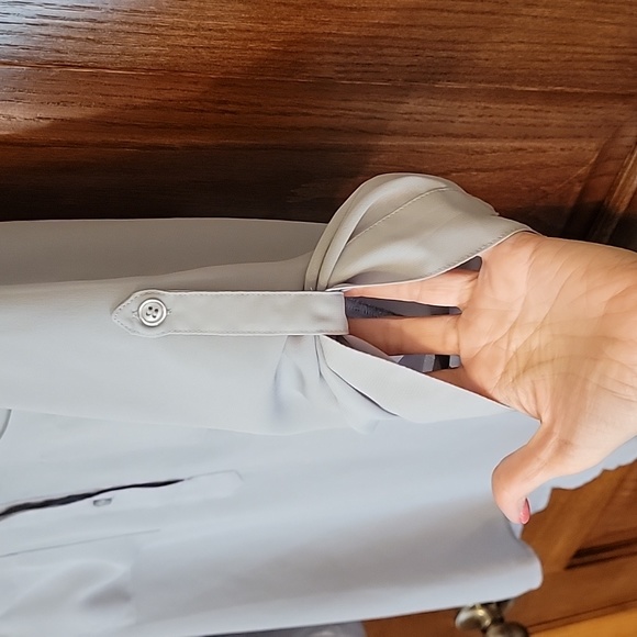 Light Gray 1/2 button up S - Picture 4 of 5